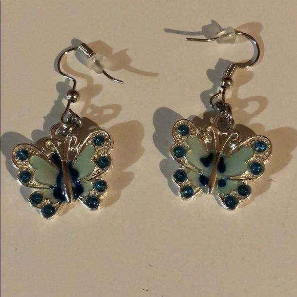 Necklace, earrings and bracelet - Picture 3 of 3